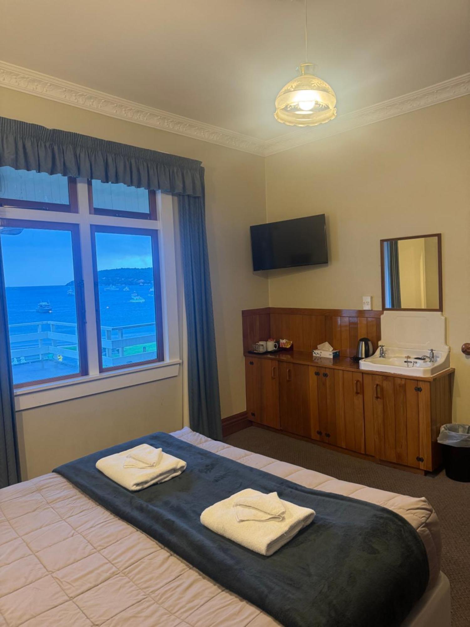 هاف مون باي South Sea Hotel - Stewart Island المظهر الخارجي الصورة